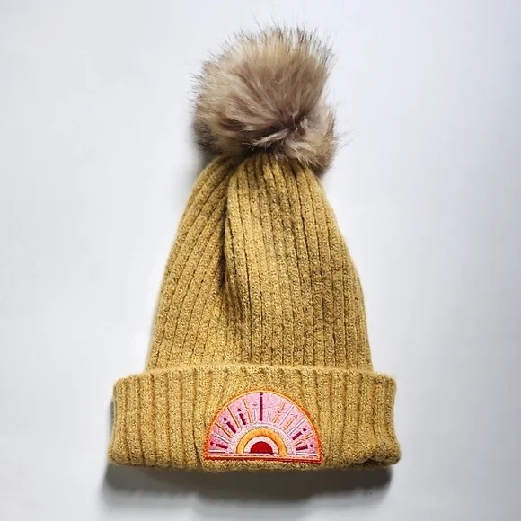 NWT Virginia Wolf - The Sunray Beanie With Removable Button Down Pom Top NIP - Picture 1 of 15